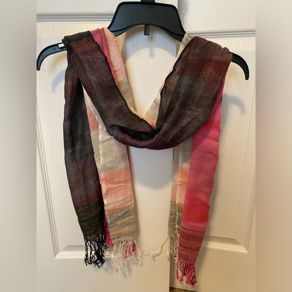 ⭐️5/$15! 8 Scarf Bundle! - Picture 14 of 16